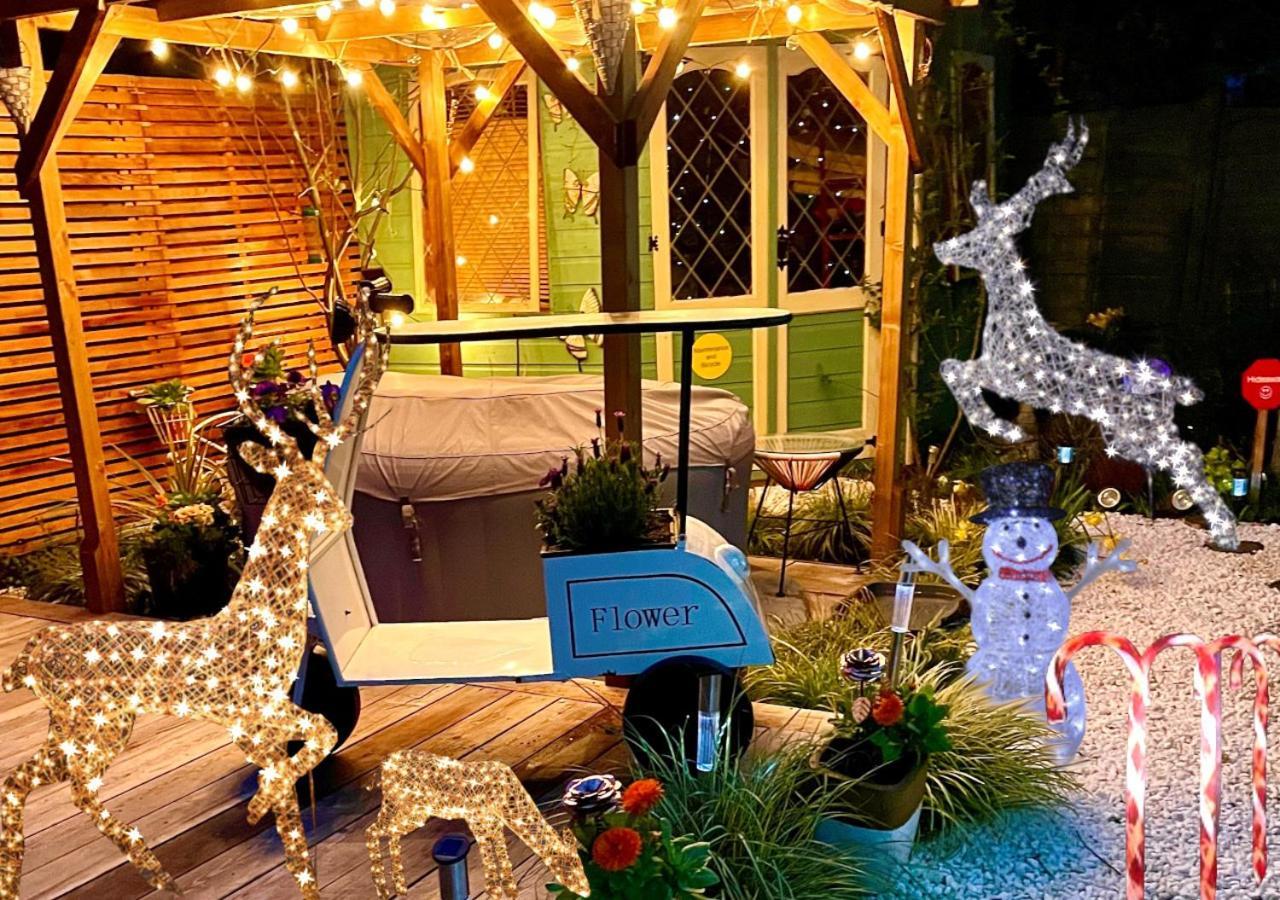 Cosy Garden Flat, Private Hot Tub & Four Poster Bed Daire York Dış mekan fotoğraf